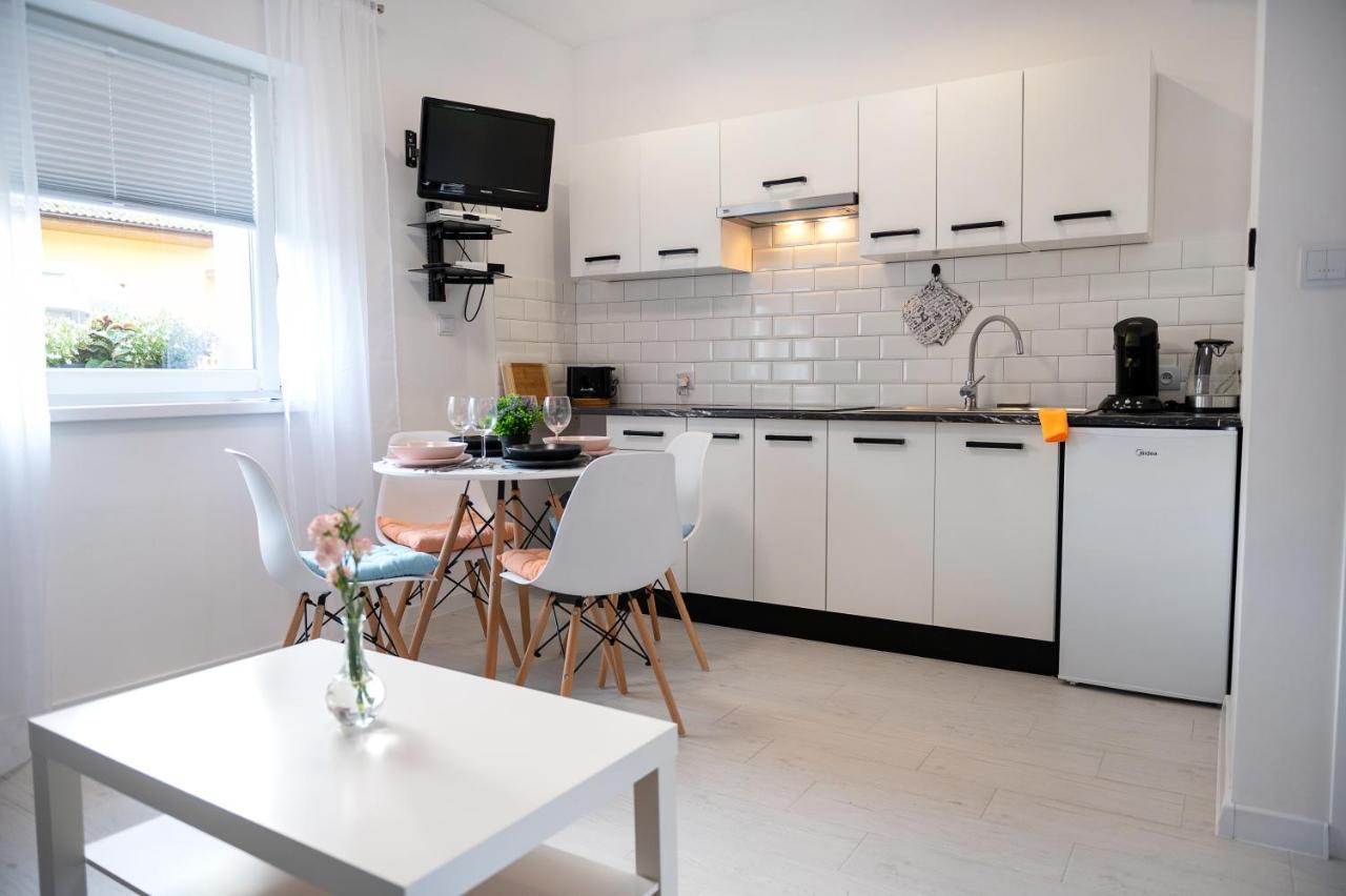 Emma Apartamenty Gostyn  Ngoại thất bức ảnh